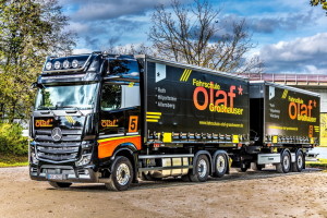 Unser Fahrschultruck Actros 2551 Gigaspace Neueste Technik in Sachen Sicherheit und Emission